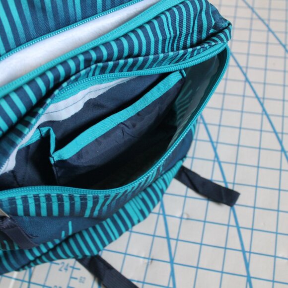 JanSport Backpack EUC - Picture 8 of 10